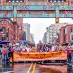 中華會館春節大遊行風雨中熱鬧登場